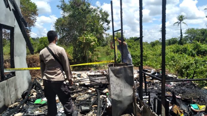 Kondisi Rumah yang habis terbakar