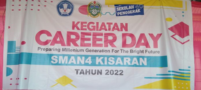 Sekolah Menengah Atas Negeri 4 Kisaran laksanakan kegiatan Career Day tahun 2022. ( foto/Joko)