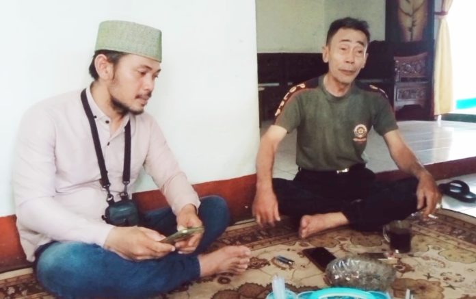 Ahli waris, Muhtar HN, atas lahan berdirinya SDN Utan Jaya, Kelurahan Pondok Haya Jecamatan Cipayung kota Depok. (dok. Pikiranrakyat.org/Roni)